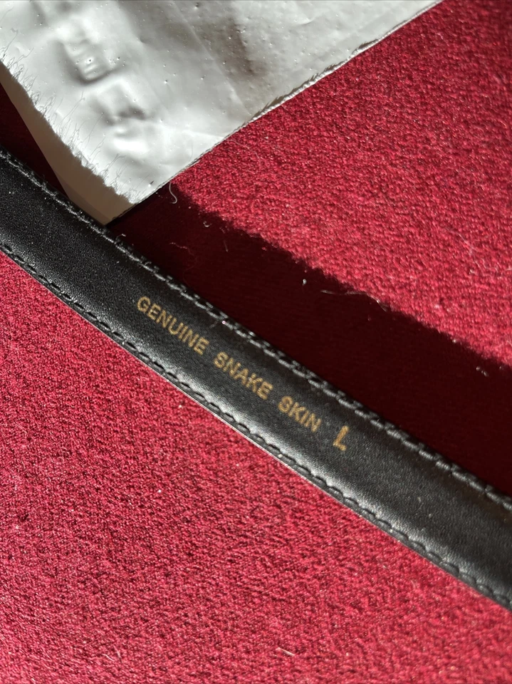 CINTURÓN NEGRO PIEL DE SERPIENTE Se Ajusta a 30-34” Cintura DORADO HEBILLA Brillante De Colección Mujer Diseñador L Foto 2 de 4