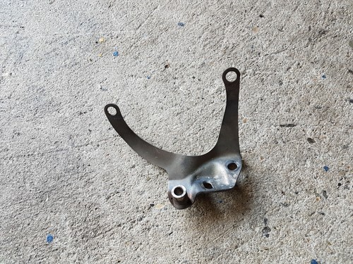 BMW 1er F20 F21 116i N13B16A Halter Katalysator 8604854