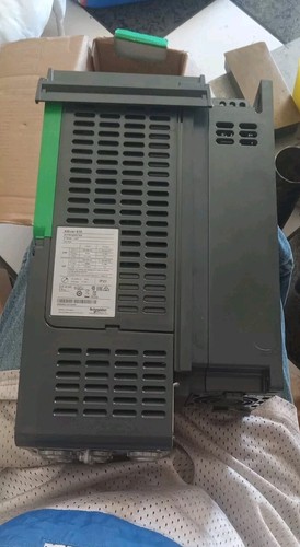 NEU OPEN BOX Schneider Electric ATV630U07N4 Frequenzumrichter 480 V AC 1 HP - Bild 14 von 20