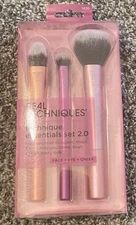 Real Techniques Technique Essentials Set 2.0. Face Eye Cheek - New