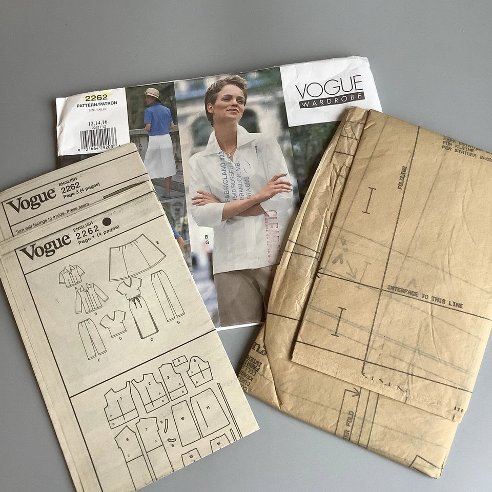 Vogue Wardrobe Pattern #2262 Misses’ Petite Size 12 14 16 Shirt Pants Dress - Image 3 of 3