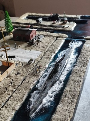 U-Boot U96/Hafen Diorama mit Sound Funktion.