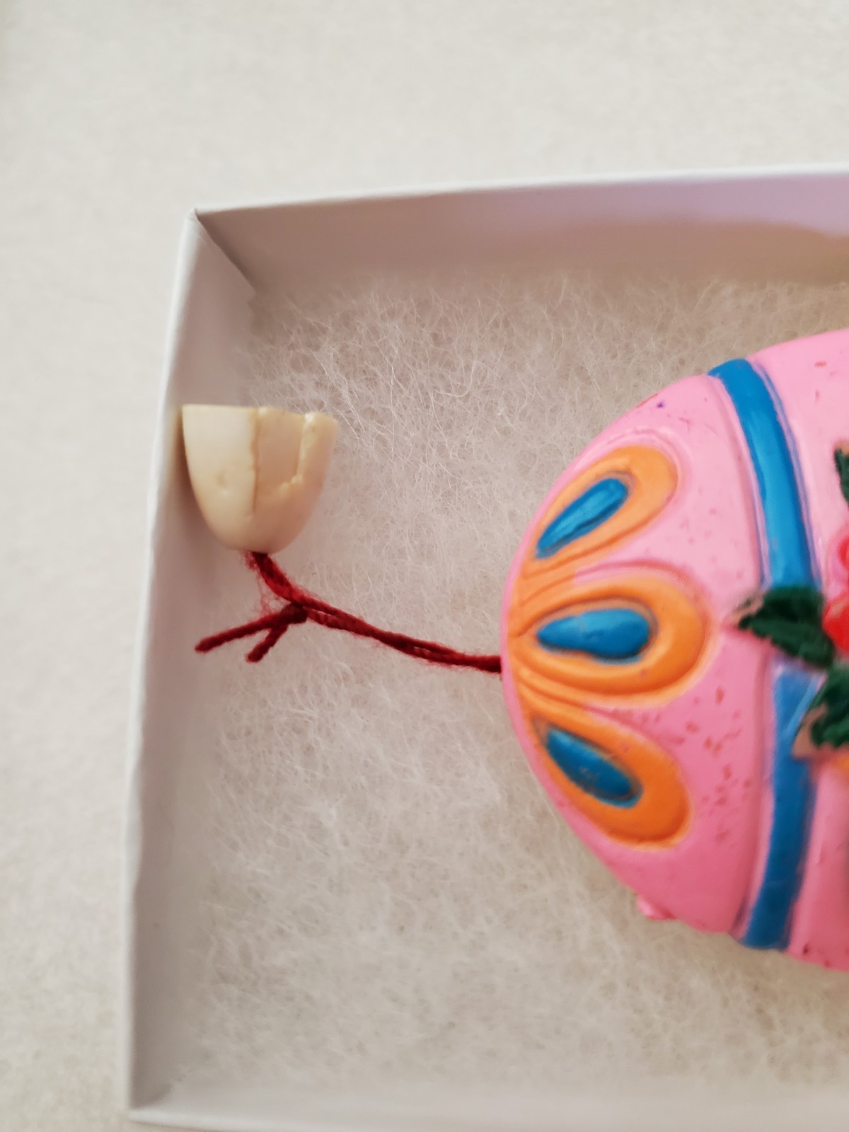 Vintage Easter Chick Egg Pop-Up Pull String Brooc… - image 4