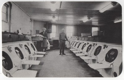 Laundromat Self-Service Laundry Keene NH 1950s UNP Postcard