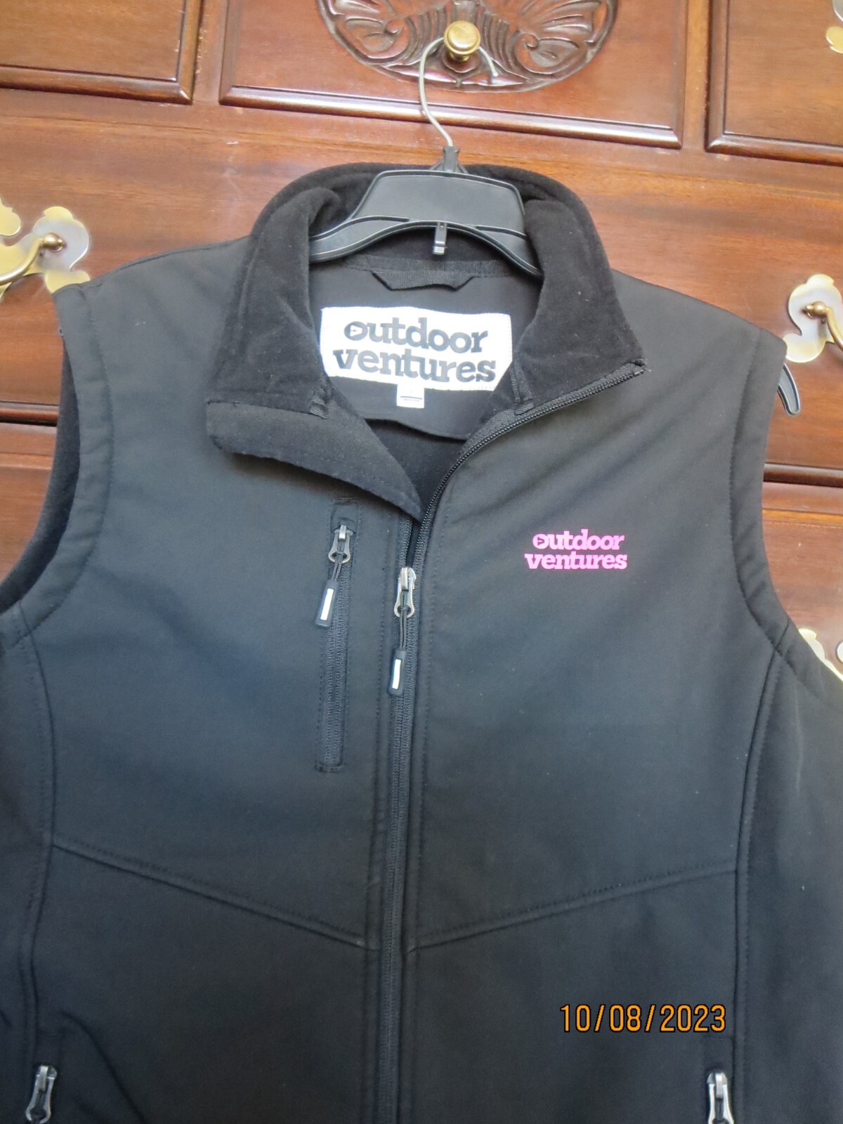 New Outdoor ventures women's black zip vest Large black top eBay
