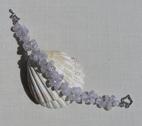 SALE - Pale Lilac Crackled Quartz Gemstone Beaded Bracelet "Lilac Mist" - Picture 6 of 7