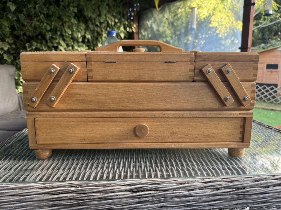 Complete Fly Tying Kit, Materials, Hooks Tools And Vice Inc. Storage