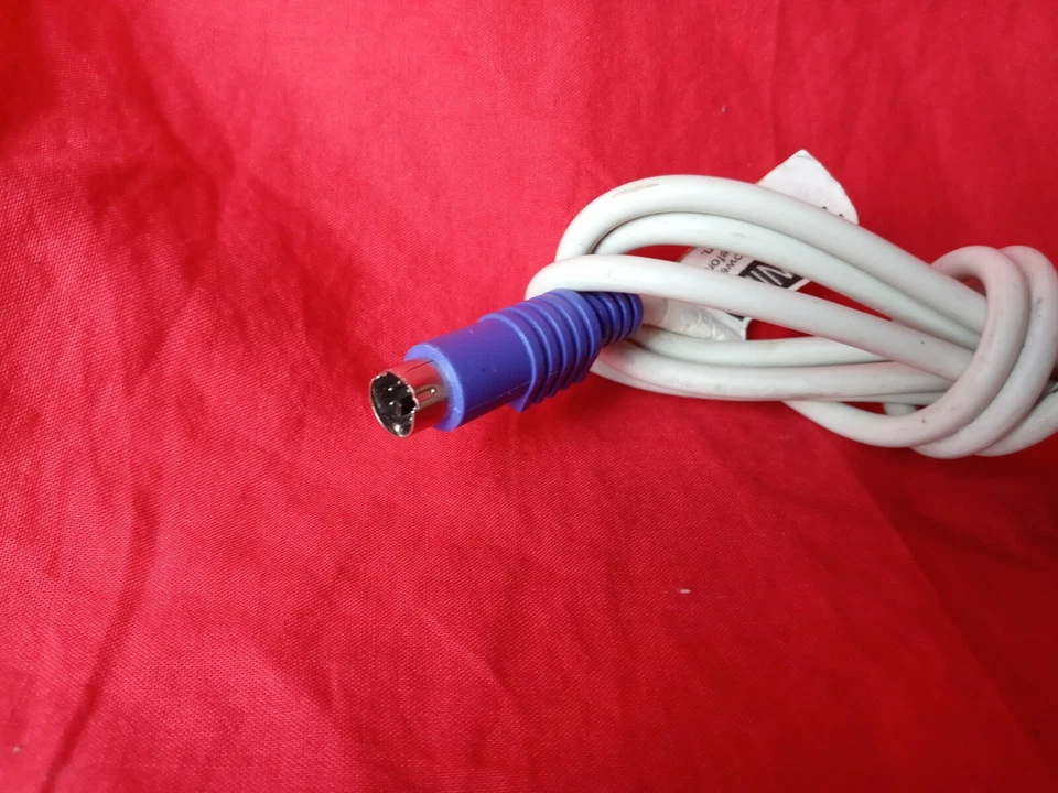 Packard Bell Vintage Keyboard ( No Kickstands)  - Image 3 of 4