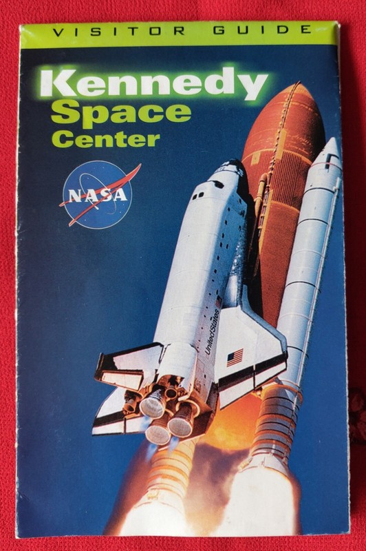 RARE 1 OFF-1999 NASA Kennedy Space Center Spaceport USA Visitor's Guide & Map