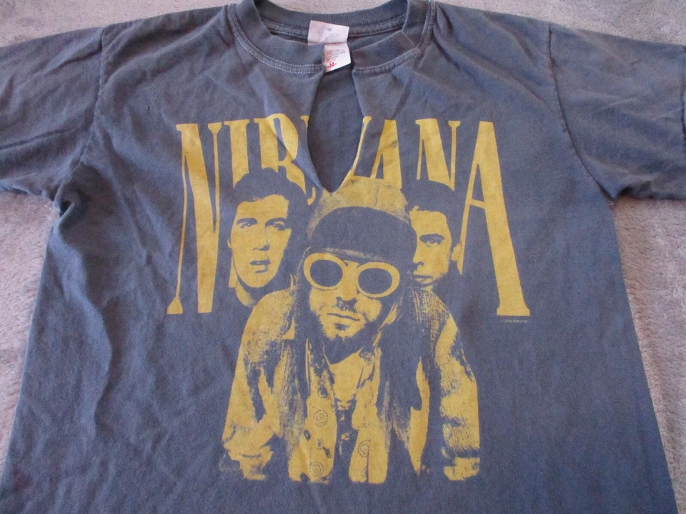 Camisa Nirvana Vintage Niños Mediana Azul Amarillo Golpeada Desteñida Rock Punk Grunge Foto 4 de 4