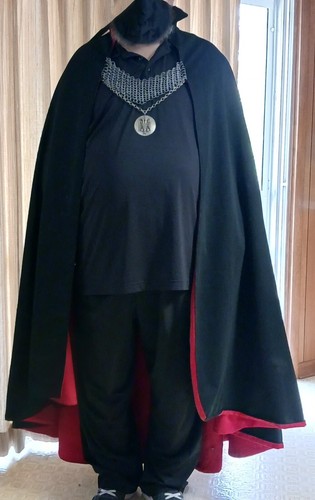 HALLOWEEN FULL WEIGHT VAMPIRE CAPE HORROR DRACULA NOSFERATU LUGOSI LEE LOST BOYS - Picture 3 of 8