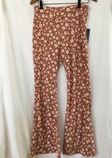 New No Boundaries Brown Floral Knit Flare Pants Juniors Women Small,Large