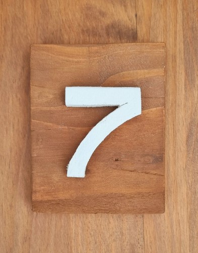 MADERA HECHA A MANO CASAS NÚMEROS PLACAS ECOLÓGICAS Y MADERA RECUPERADA CUALQUIER TAMAÑO - Imagen 5 de 13