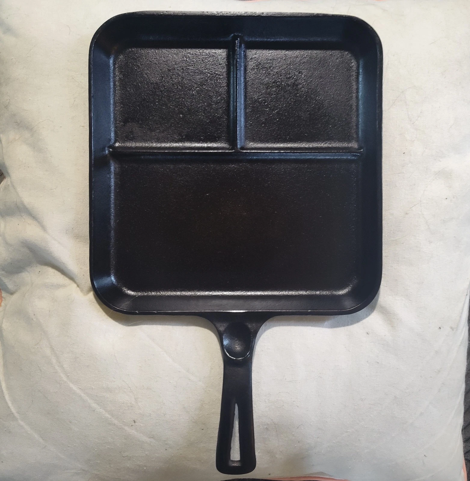 Wagner Ware Sidney - O - Bacon and Egg Breakfast Skillet Cast Iron #1101-