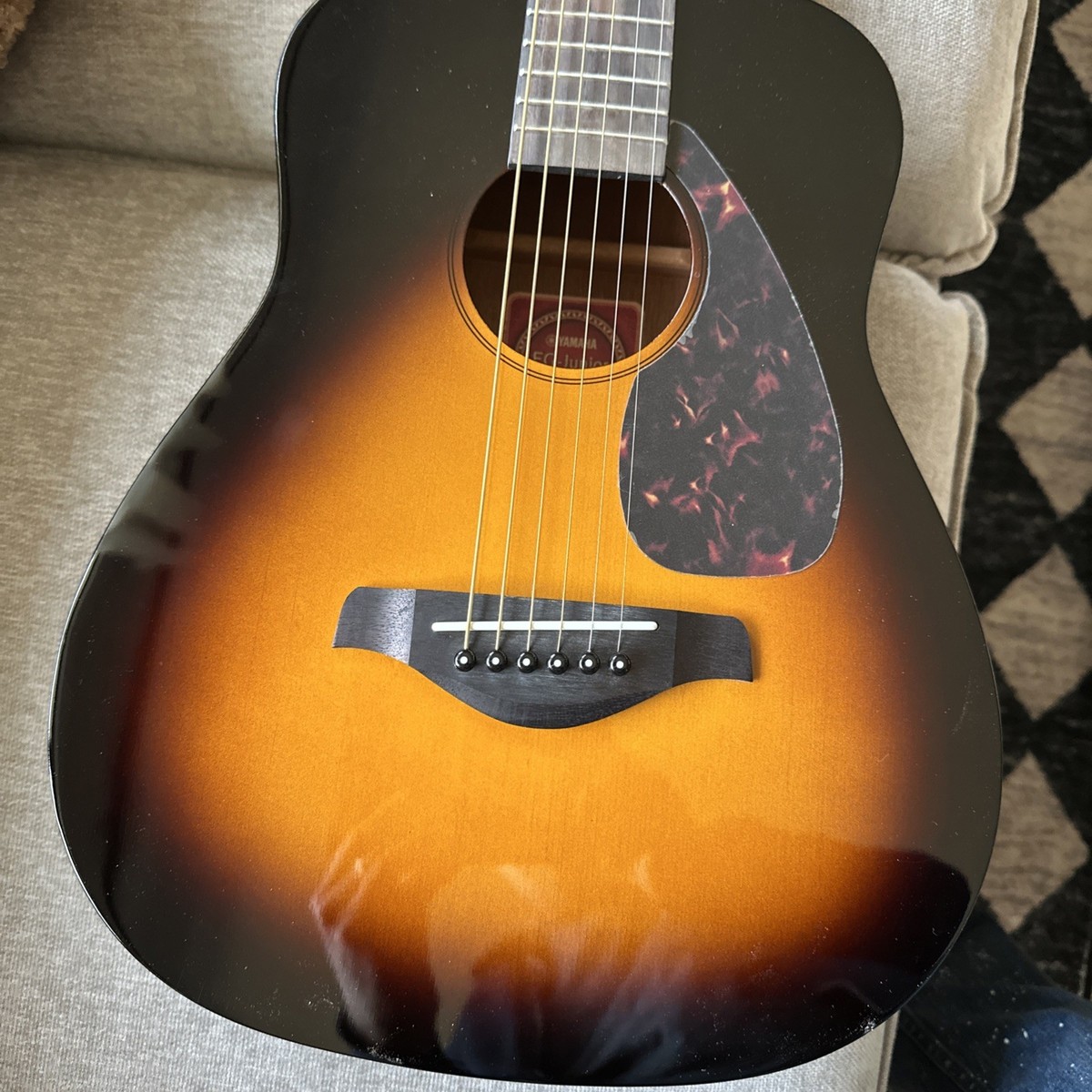 YAMAHA FG-JUNIOR JR2 6 STRING ACOUSTIC GUITAR (oe