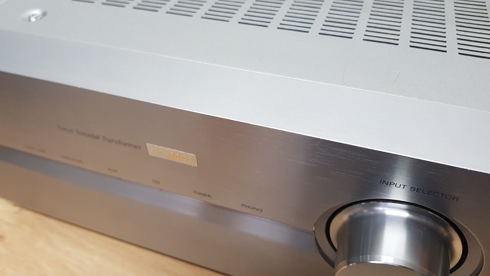 Foto 10 van Sony TA-FB930R QS Silver High-End Integrated Stereo Amplifier + Remote