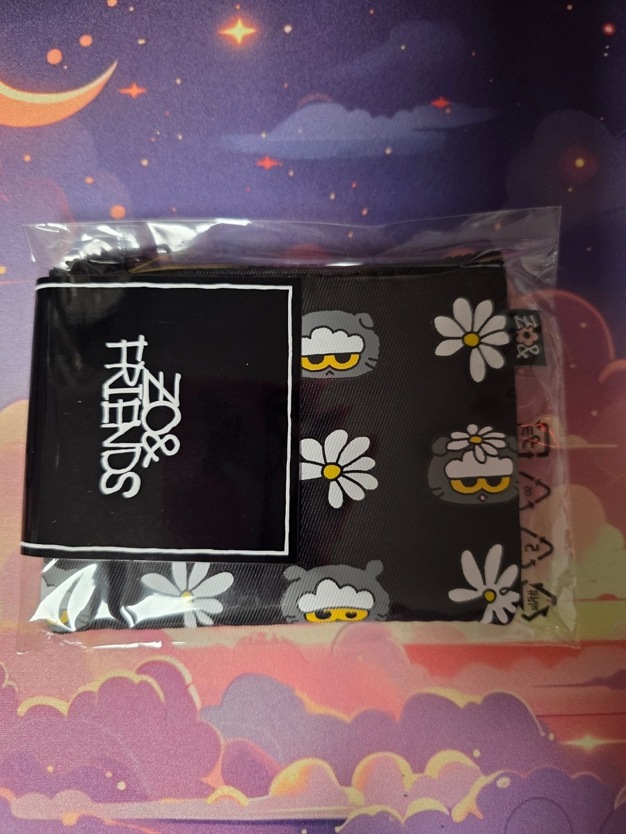 US Seller) G-Dragon Zoa Line Friends pop up merch Lucky Shop Zo&