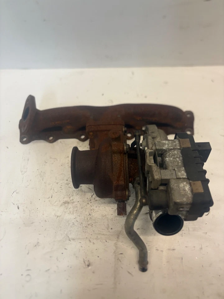 TURBOCOMPRESOR VOLVO S60 S80 V60 V70 XC60 XC70 2.0 2.4D D5 31219857 2007-2012 Foto 2 de 2