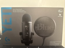 Logitech Blue Yeti Game Streaming Microphone Kit - 988-000521
