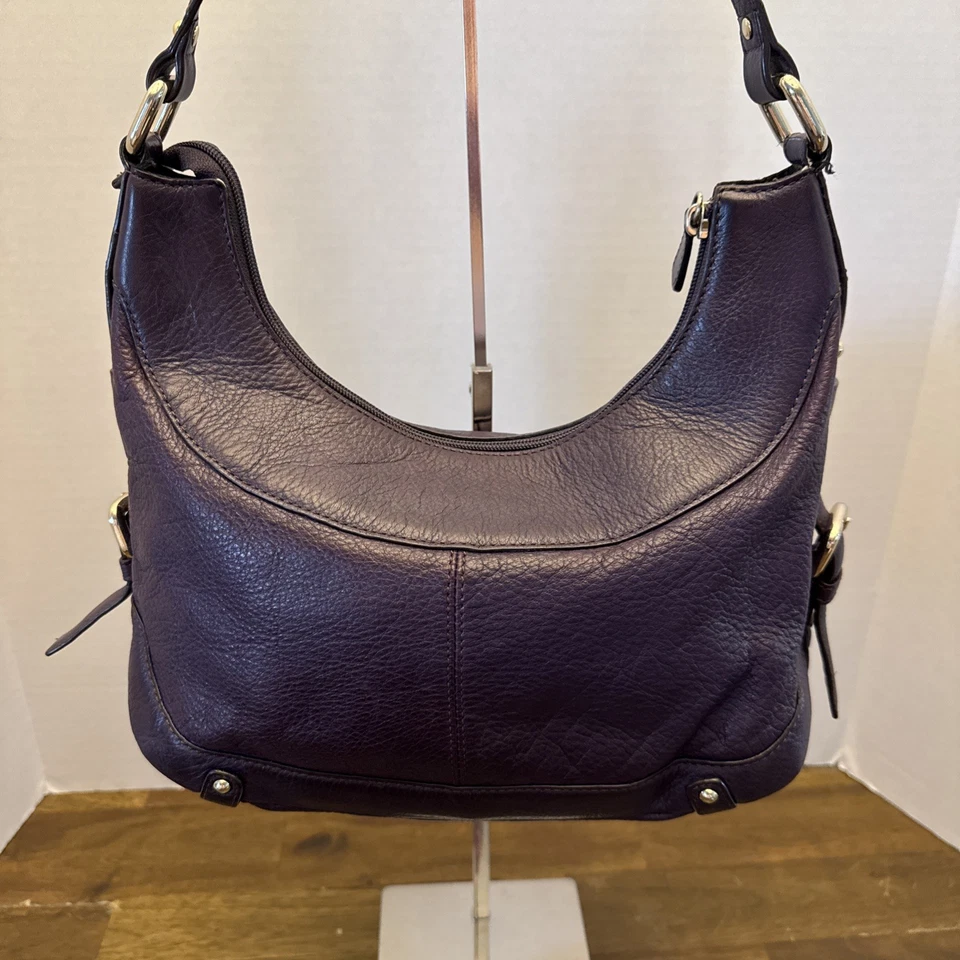 Bolso de hombro de cuero púrpura Aigner herrajes dorados Foto 2 de 4