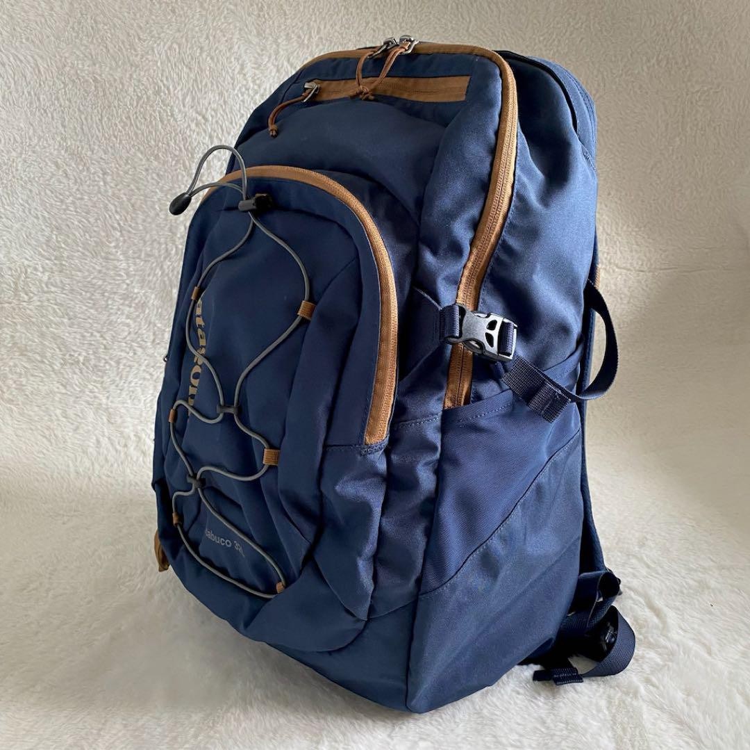 Patagonia Chacabuco 32L Backpack Rare Discontinued Navy