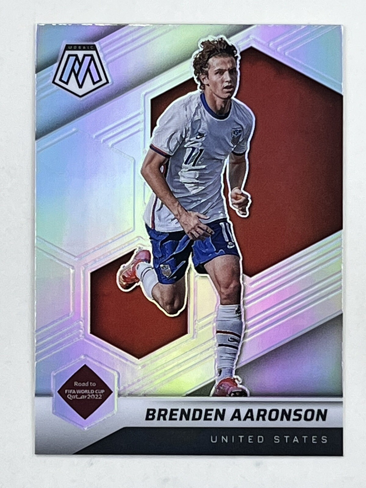 Brenden Aaronson 2021-22 Panini Mosaic FIFA Roat To World Cup Silver #102 USA