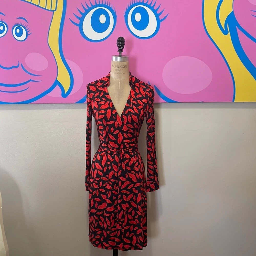 Diane von hotsell furstenberg lips dress