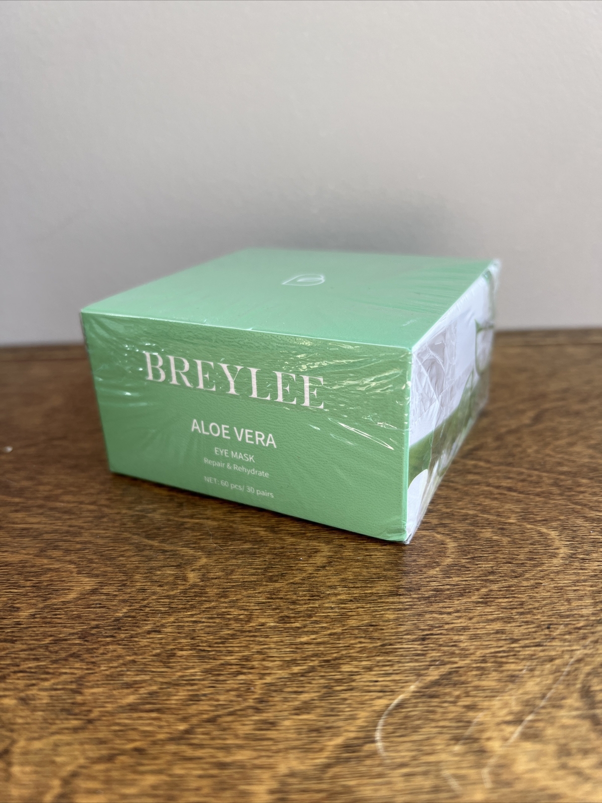 BREYLEE Aloe Vera Cooling Eye Mask Pack of 60 Pieces - Soothing & Hydrating