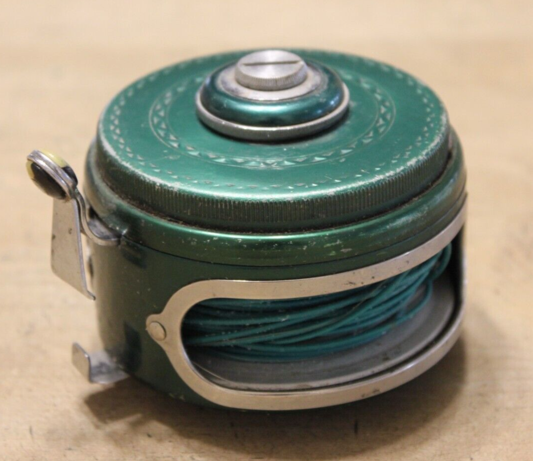 Vintage Shakespeare No. 1837 Model GB Silent TruArt Automatic Fly