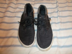 navy shoes size 5