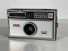 Vintage 1960  s Kodak Instamatic 104 Camera - Made In USA