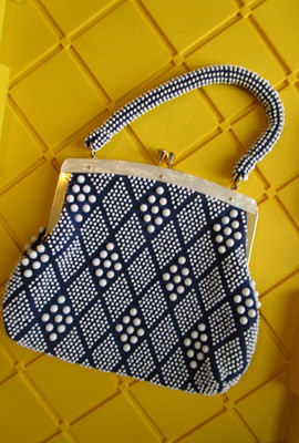 Vintage Navy & White Beaded Geometric Pattern Purse Hand Made Hong Kong EUC