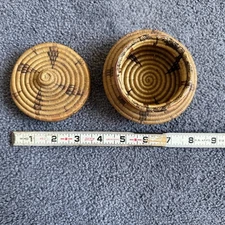 Yupik Basket From Alaska! Woven beachgrass, beautiful antique pattern