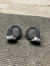 Hella 011225921 Black 12v Bx Trumpet Horn Kit