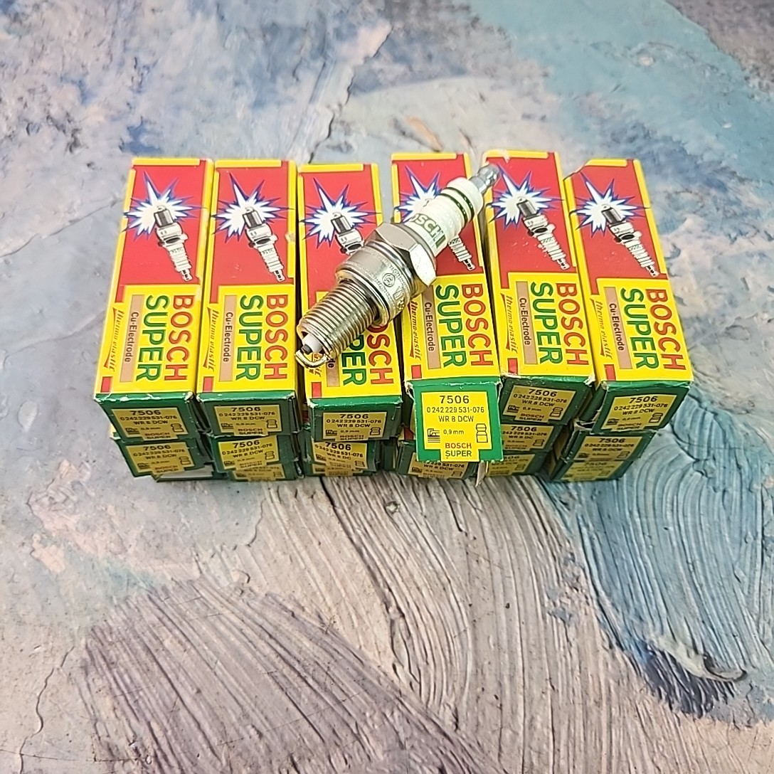 18x Bosch Super 7506 WR8DCW Copper Spark Plugs For Range Rover Eclipse Discovery