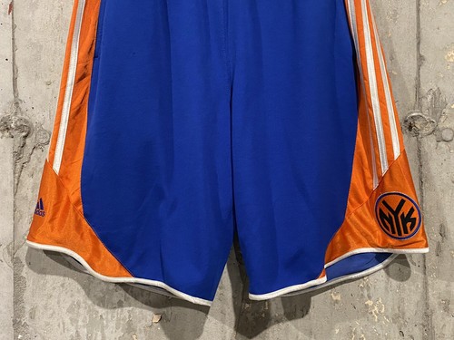 Adidas New York Knicks NBA Embroidered Mesh Basketball Shorts Mens S - Picture 3 of 9
