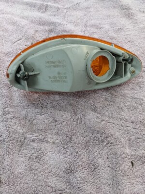 1998-2002 SUZUKI KATANA GSX600 GSX 600 OEM LEFT FRONT TURN 1998-2002 SUZUKI KATANA GSX600 GSX 600 OEM LEFT FRONT TURN