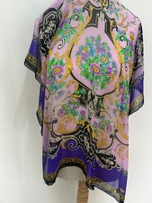 S12 atelier Versace multicolore Silk Scarf 34 inch made in italy has a hole