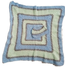 New 2 pc Infant Baby Bassinet Cradle Receiving Blanket Hat Handmade crocheted
