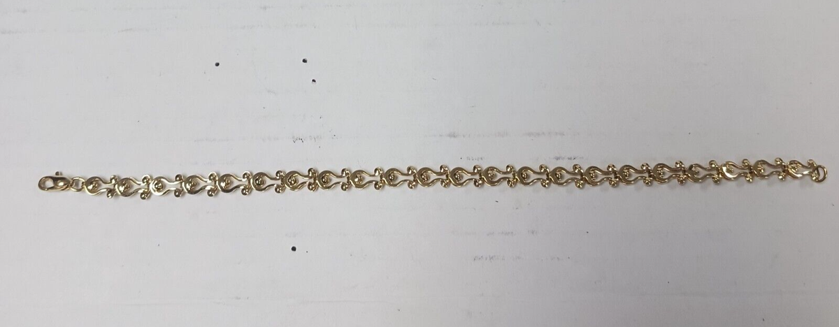 Vintage Gold Tone Bracelet 8
