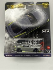 Hot Wheels 2018 Ford Mustang RTR Spec 5 Car Culture Slide Street 2 HKC85 2024