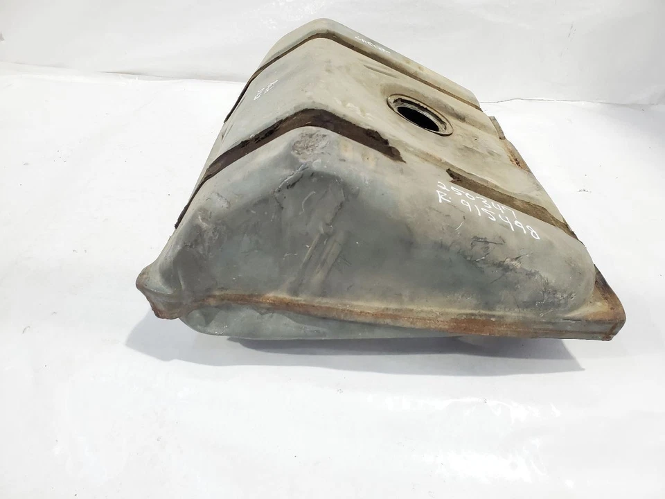 Chevrolet Camaro 1982 1987 tanque de combustible OEM con bomba en tanque tiene pocos arañazos Foto 3 de 4