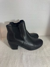 b.o.c. by Born Vittoria Black Leather Chelsea Ankle Booties Size 7.5M