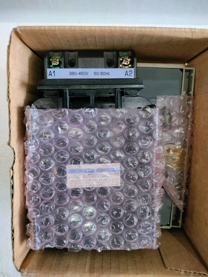 New Fuji SC-12N 380-450V 50/60hz Magnetic Coil - Image 3 of 4