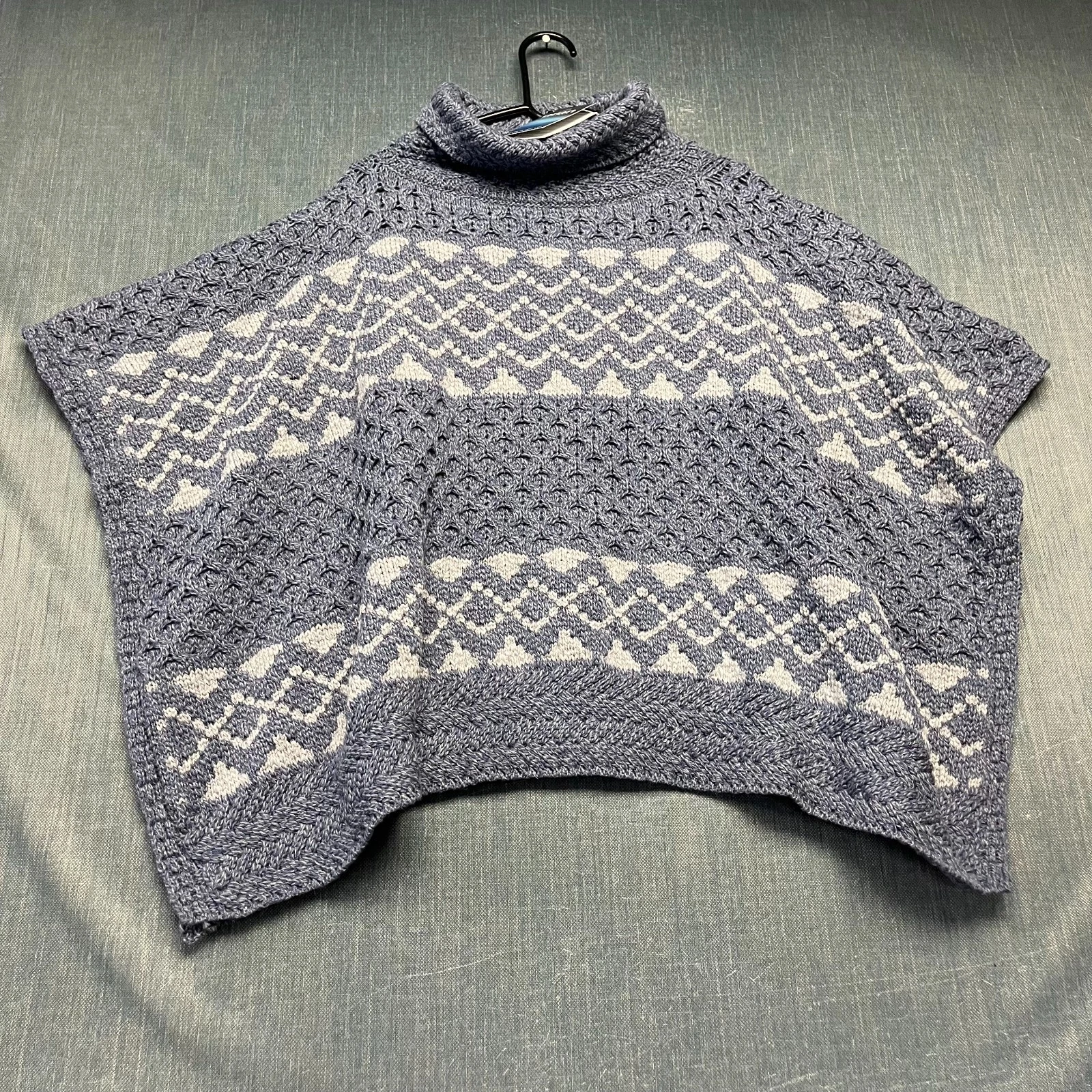 Aran Woollen Mills Women's Poncho One Size Blue Knit Cape Shawl Party MerinoWool