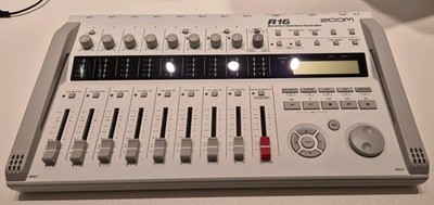 Zoom R16 Tragbarer Multitrack Recorder Controller Interface