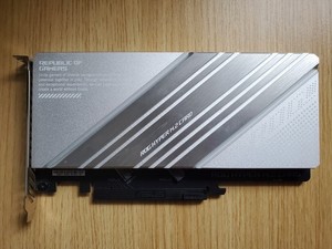 ASUS ROG HYPER M.2 CARD PCIE NVME M.2 EXPANSION CARD Silver