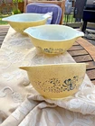 Pyrex Set of 3 Tan & Blue Homestead Cinderella Nesting Bowls OBO