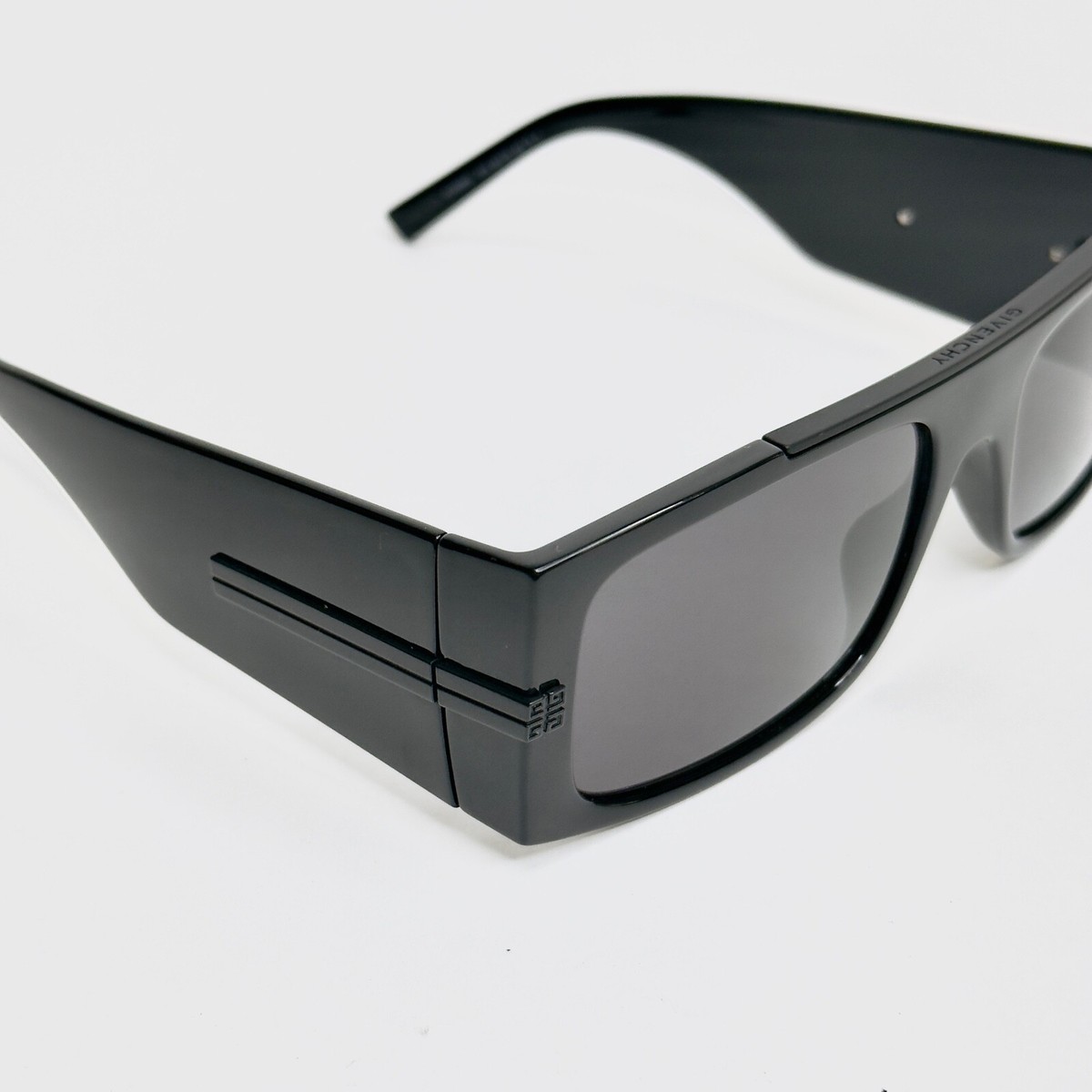 GIVENCHY GV 4G BAR 40011 Black Square Mask Unisex GV40011I