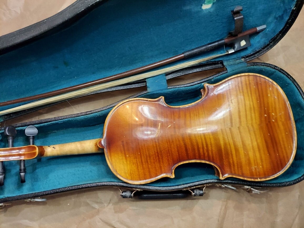 E.R. Pfretzschner バイオリン　4/4 1979年製 Erich Pfretzschner 3011-C size 4/4 violin. Germany 1987